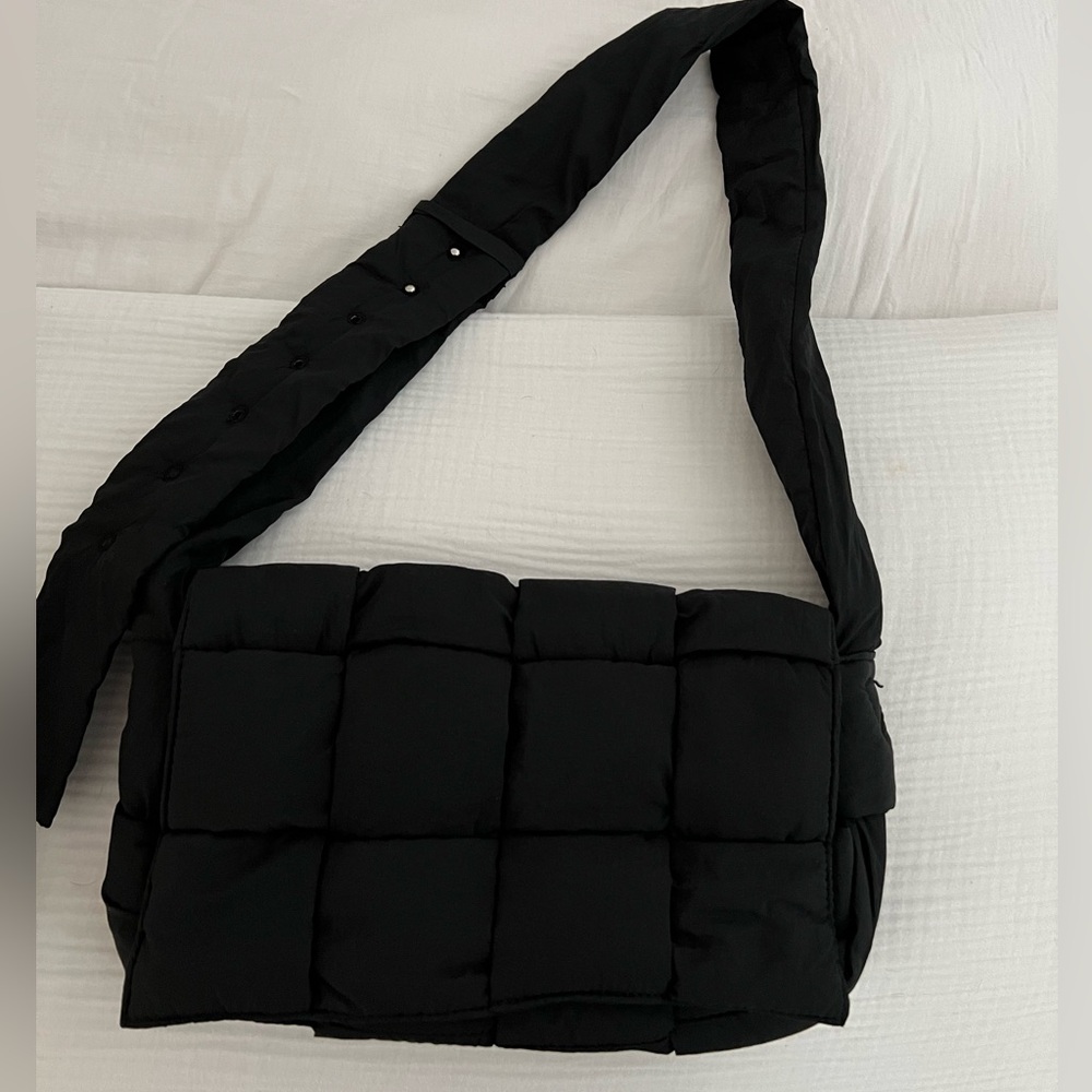 Black Crossbody